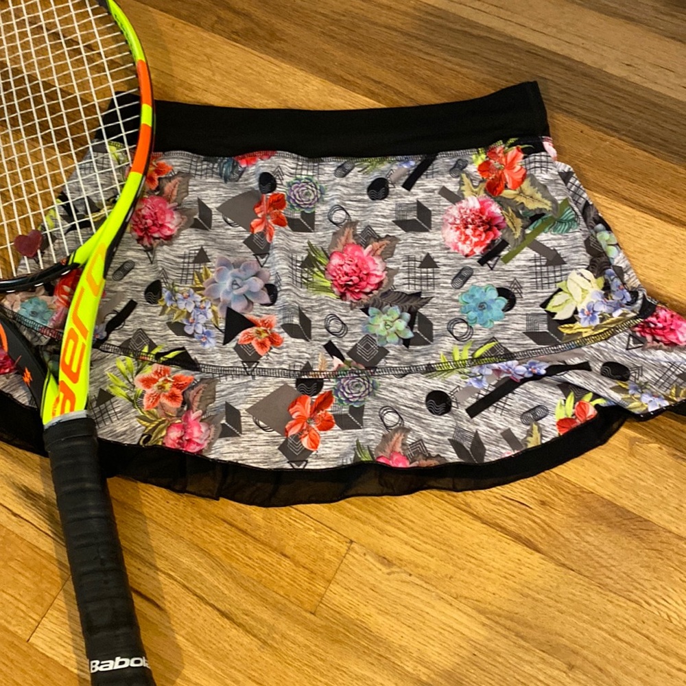 Sofibella Tennis Skirt - M - Excellent Condition